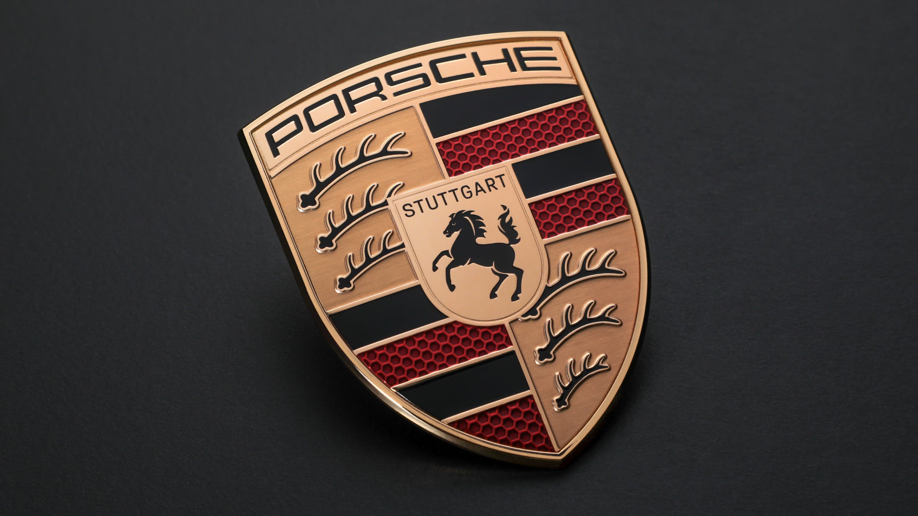 Yeni Porsche modelləri elektrikli olacaq