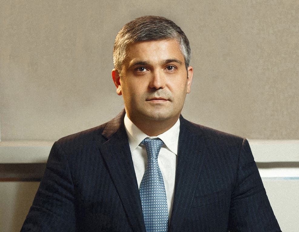O, sadəcə bizim atamız deyildi…