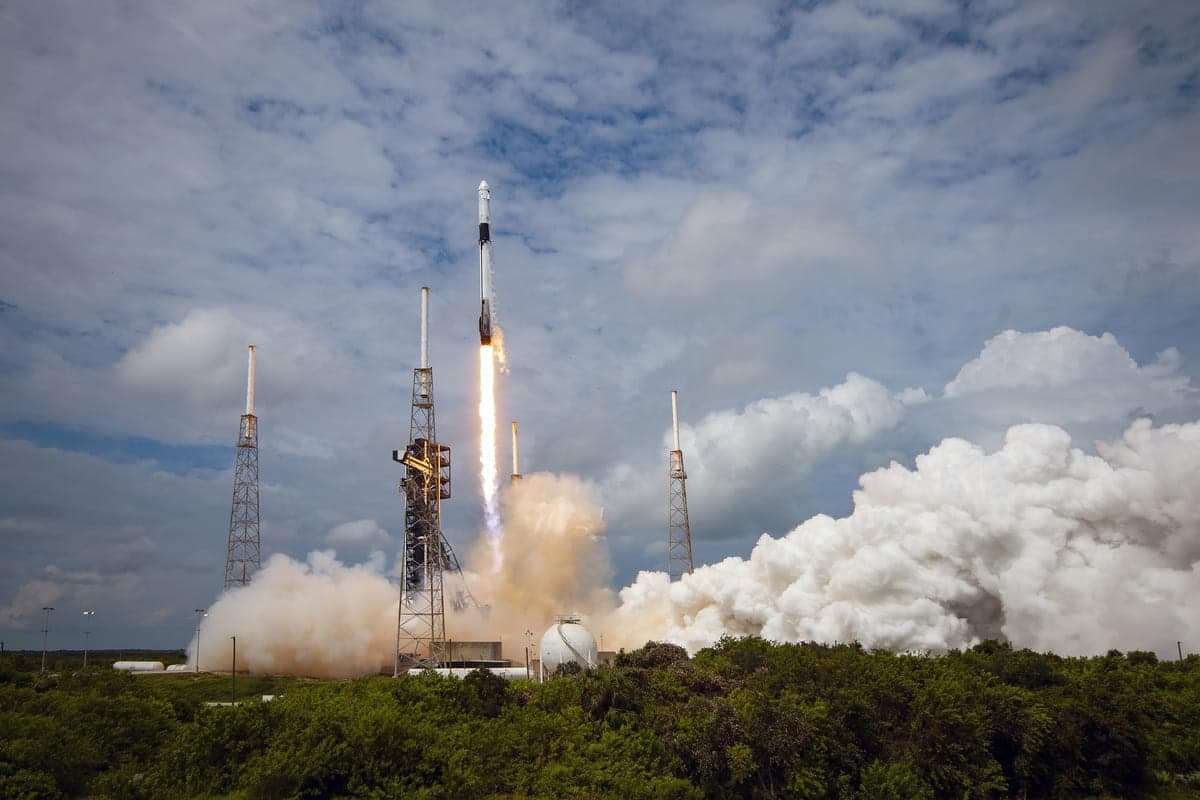 SpaceX 2025-ci ildə yeni rekorda doğru irəliləyir