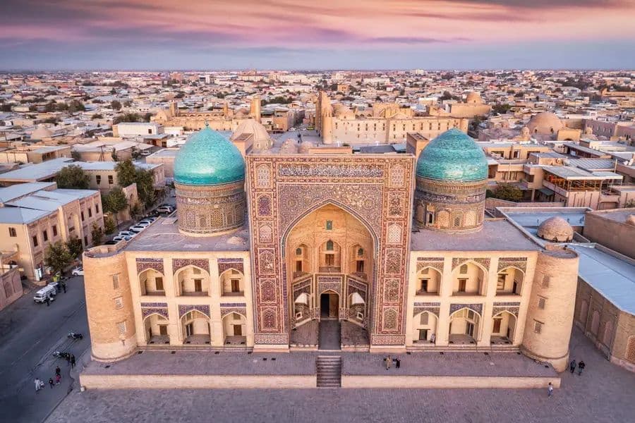 Özbəkistan qrup turu: 1099 AZN-dən başlayan qiymətlərlə