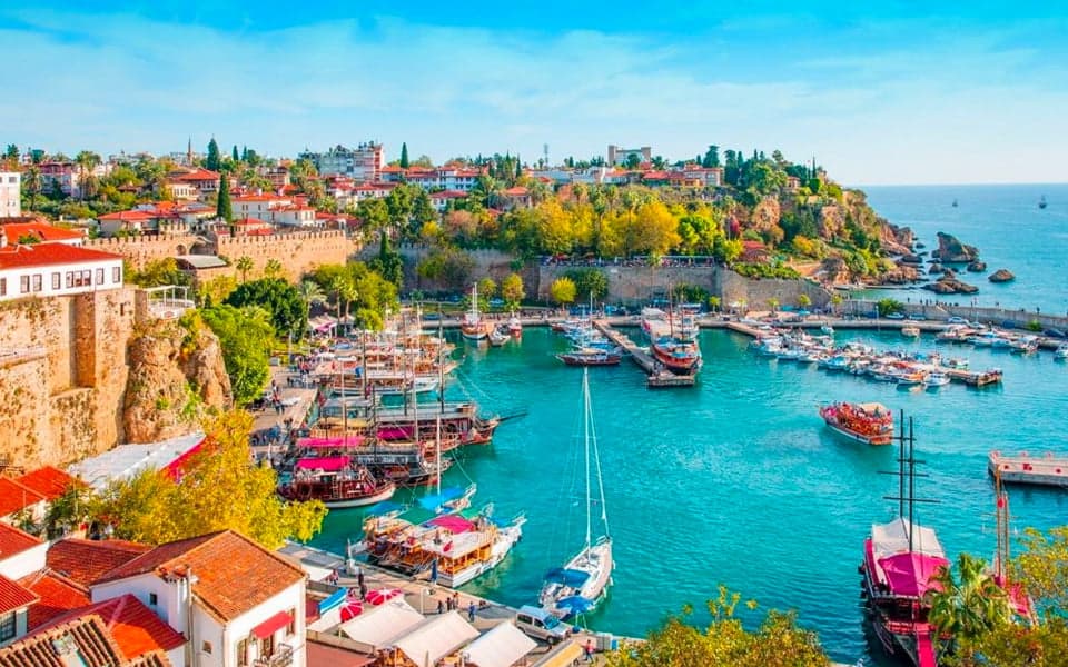 Antalya turu: 2 nəfərlik 7 günlük istirahət cəmi 1599 manatdan başlayır
