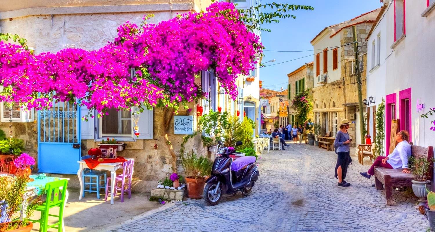 İzmir, Alaçatı və Çeşməyə erkən rezervasiya ilə 749 dollarlıq qrup turu