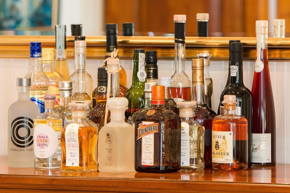 Rusiyada alkoqol istehsalı kəskin azalıb