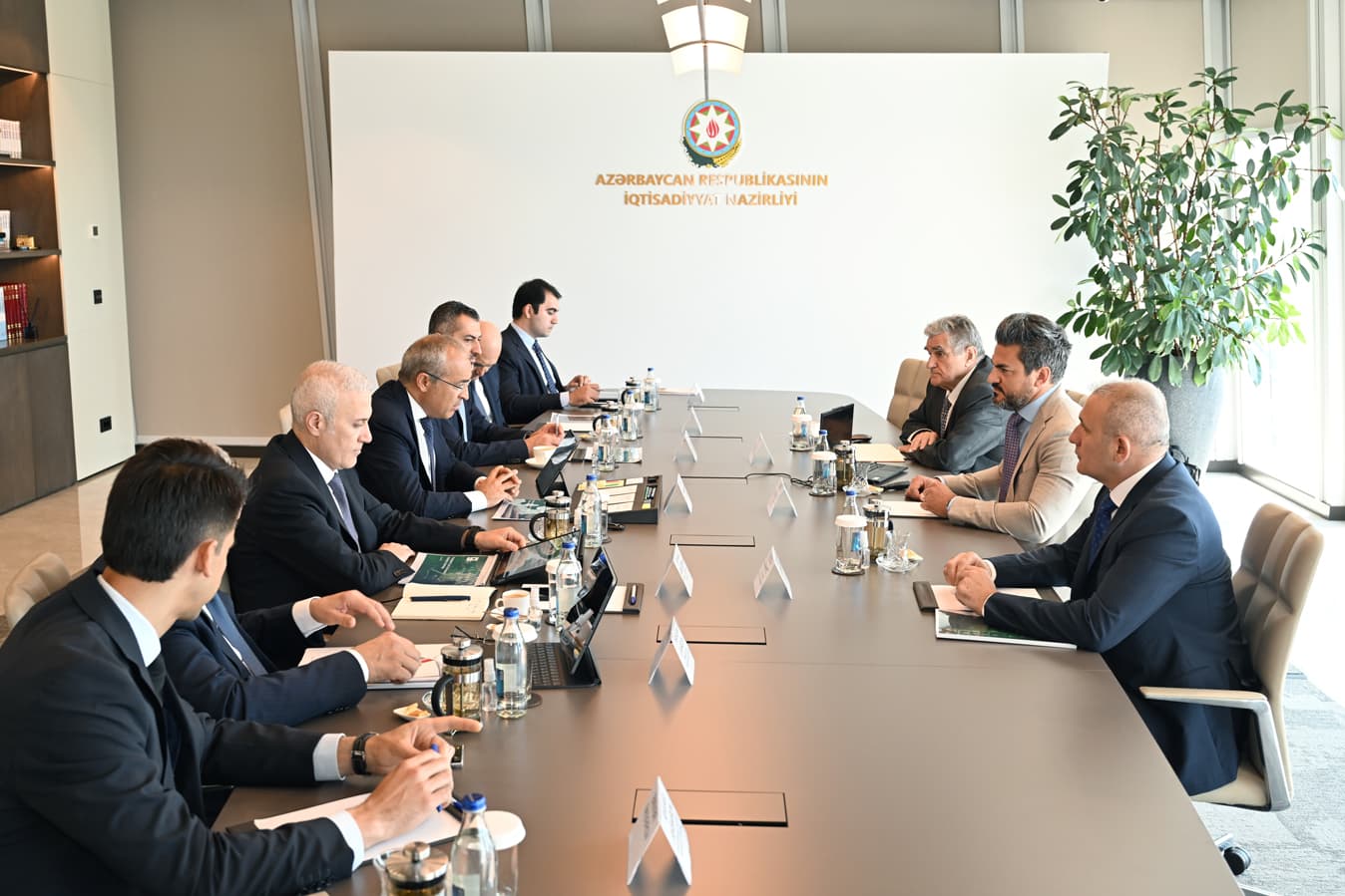 Fransanın “IB2” şirkətinin həmtəsisçisi və baş icraçı direktoru ilə görüş keçirilib