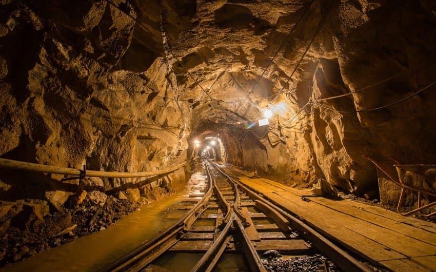 Azərbaycanda mədənçıxarma və energetika sektoruna kredit qoyuluşu 764,4 milyon manat olub