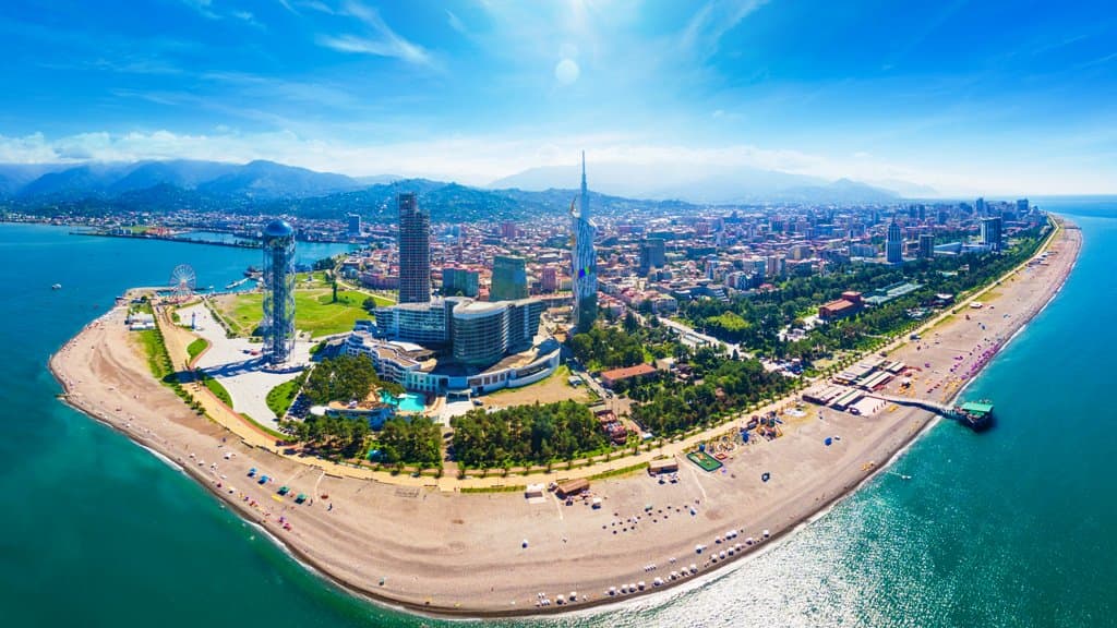 649 dollara Tbilisi, Batumi, Martvili və Trabzonu əhatə edən yay turu