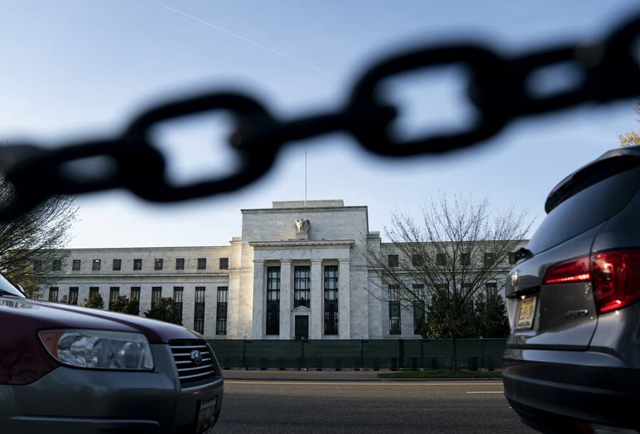 Fed əsas faiz dərəcəsini gözlənildiyi kimi 4,25-4,5% aralığında buraxır