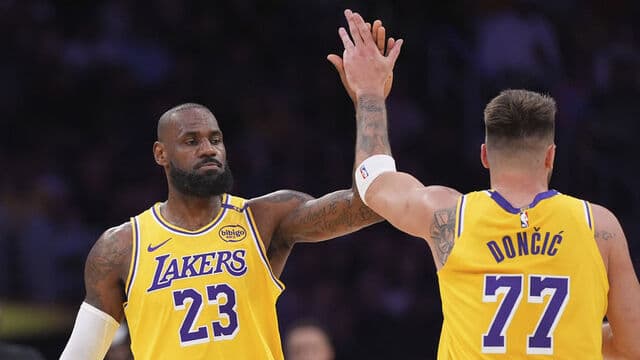 Los Angeles Lakers 10 milyard dollara satılacaq
