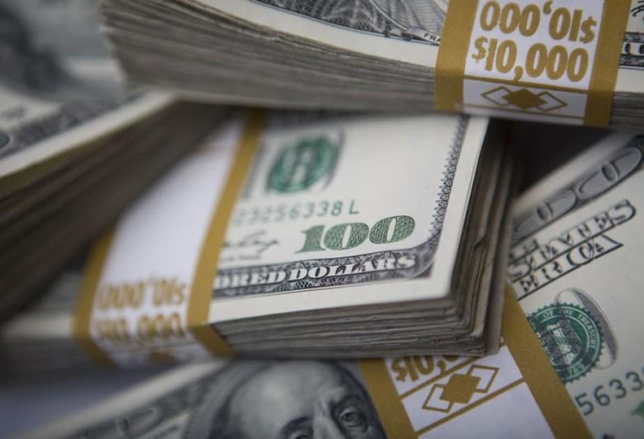 Bank sektorunda dollarlaşma əmsalı 15.2%-ə düşüb