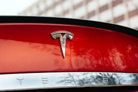 Tesla-nın İsveçdə satışları iyunda 64% azalıb