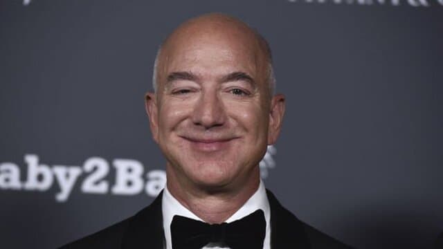Ceff Bezos 737 milyon dollar dəyərində Amazon səhmlərini satdı