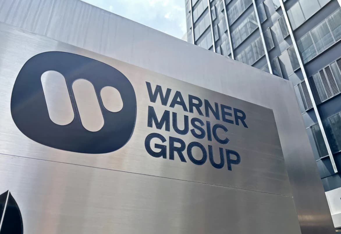Warner Music, xərcləri 300 milyon dollar azaltmağı hədəfləyir, işçilərin ixtisarını elan edir