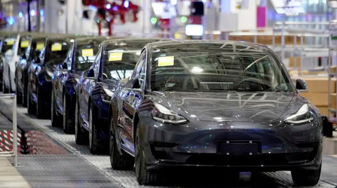 Tesla-nın Şanxay zavodundan iyun ayı tədarükləri 9 ayda ilk dəfə artıb
