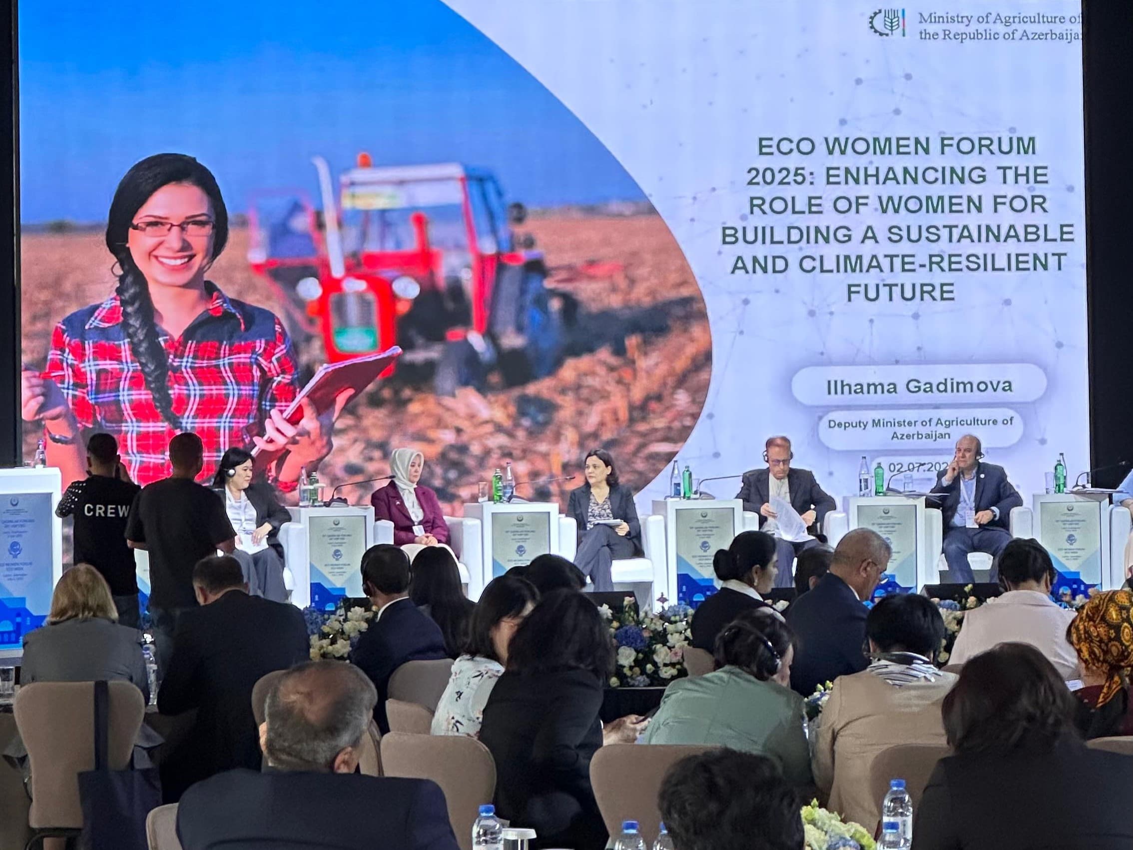 Laçında İqtisadi Əməkdaşlıq Təşkilatının Qadınlar Forumu çərçivəsində panel sessiyalar keçirilib