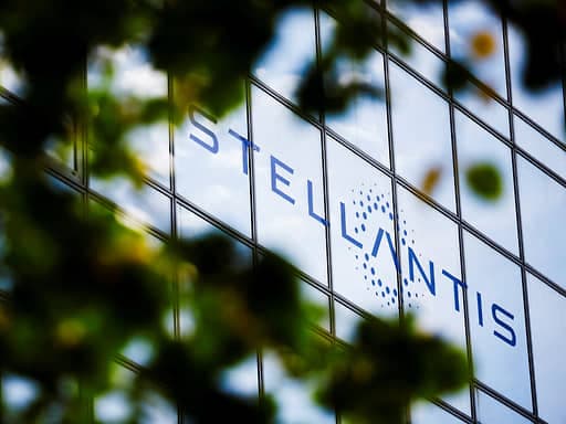 Stellantis ABŞ satışları ikinci rübdə 10% azalıb