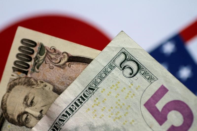 Dollar Yen qarşısında gücləndi