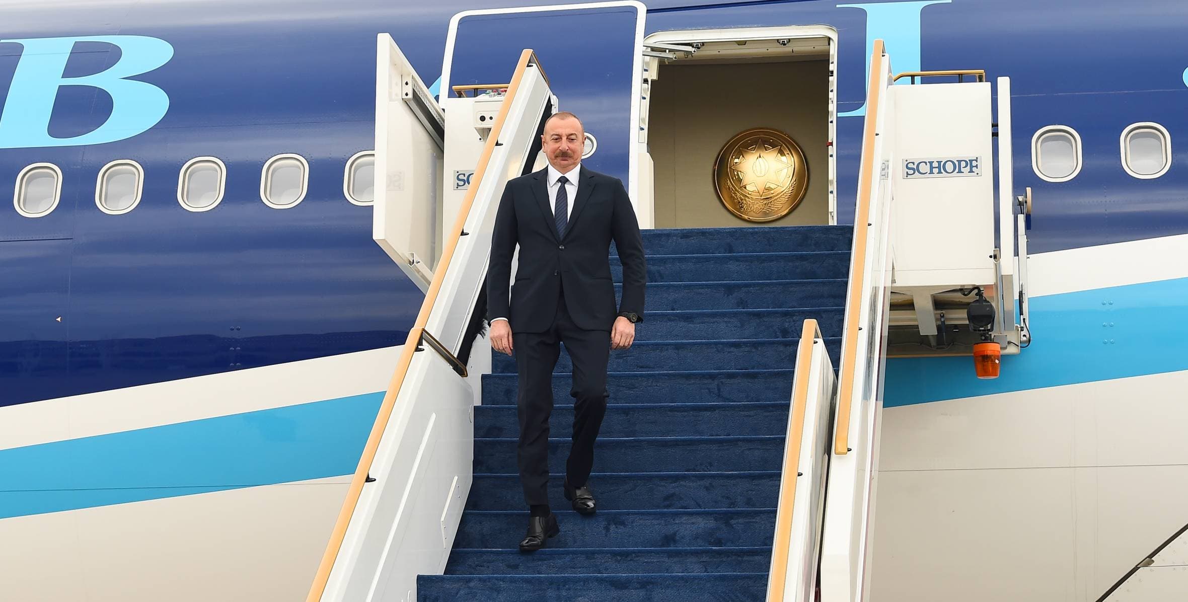Prezident İlham Əliyev Birləşmiş Ərəb Əmirliklərinə işgüzar səfərə gəlib