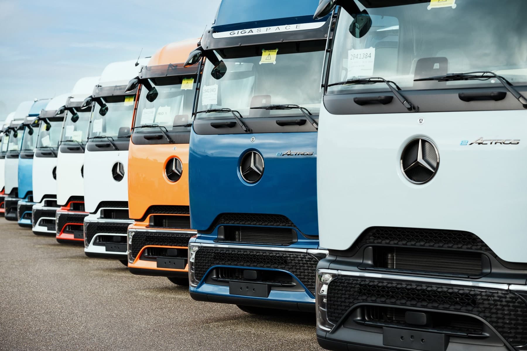 Daimler Truck ABŞ sifarişlərinin aşağı səviyyədə qalacağını gözləyir