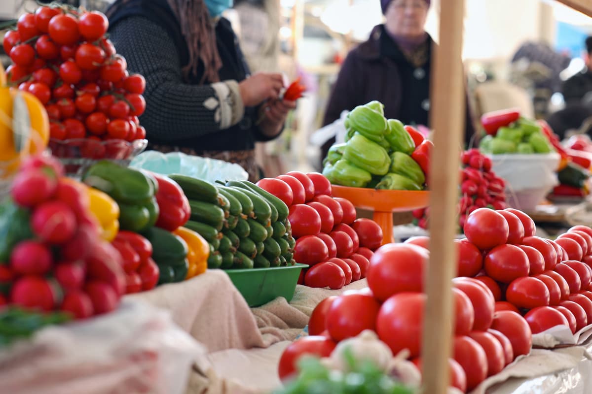 İyun ayında meyvə-tərəvəzin qiymətləri 1,9% ucuzlaşıb