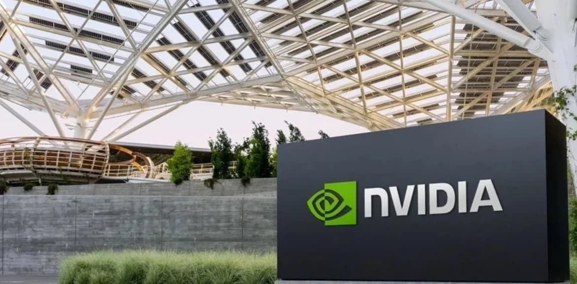 Nvidia CEO 36 milyon dollarlıq şirkət səhmlərini satdı və sərvətinə görə Baffeti keçdi
