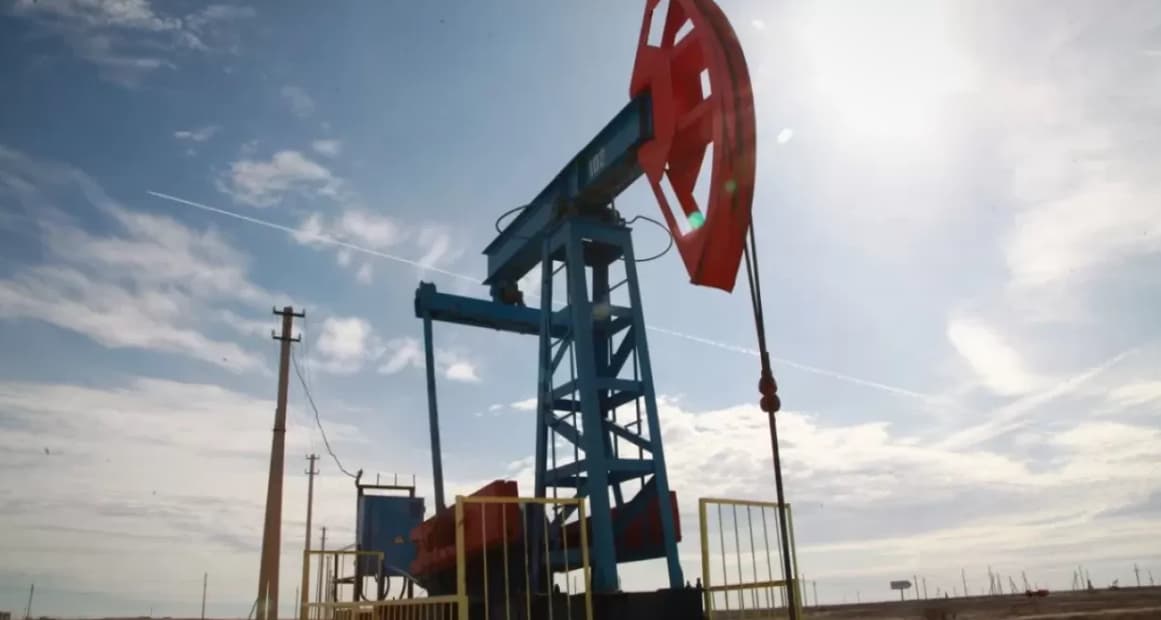 Brent markalı neftin bir barreli 69,69 dollara kimi bahalaşıb