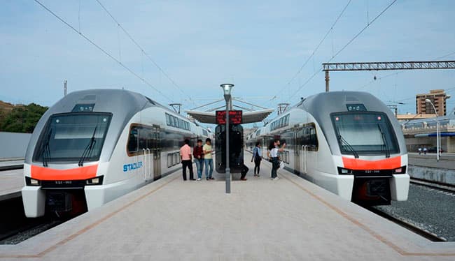 Azərbaycanda dəmir yolu ilə yük daşımaları azalıb, sərnişin daşımaları isə artıb