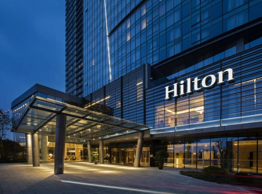 Hilton Hotel Chain II rübdə gəlirini 6,3% artırdı