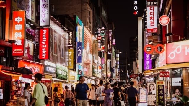 Cənubi Koreya iqtisadiyyatı texniki tənəzzüldən çıxıb