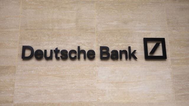 Deutsche Bank son 17 ilin ən yüksək gəliri
