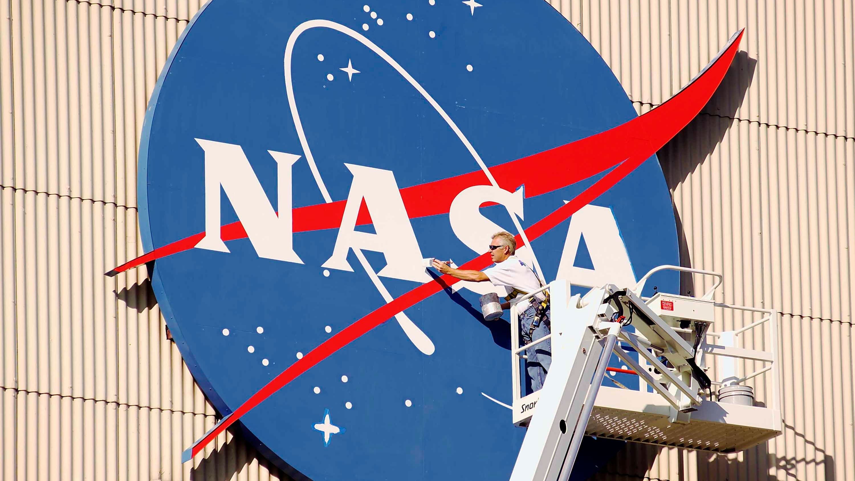 NASA-da kütləvi ixtisarlar: 4 min işçi yola salına bilər!