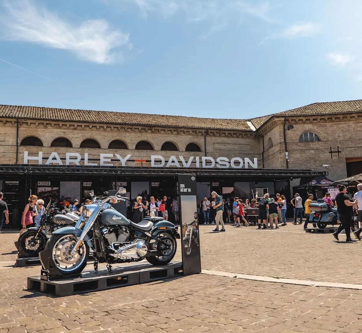 Harley-Davidson rüblük xalis mənfəəti yarıya endirir