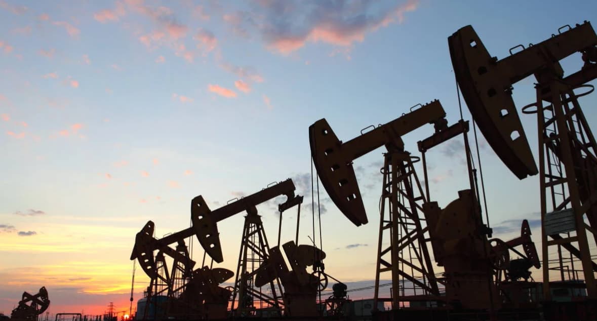 OPEC+ hasilatı artırmaq qərarından sonra neftin qiyməti aşağı düşüb