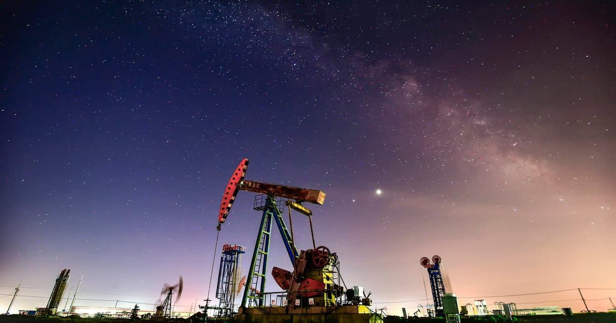 Saudi Aramco-nun 2-ci rübdə xalis mənfəəti illik müqayisədə 22% azalıb