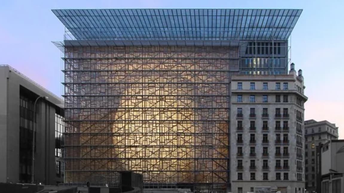 Avropa Baş Qərargahını Londonun Canary Wharf-a köçürmək üçün viza