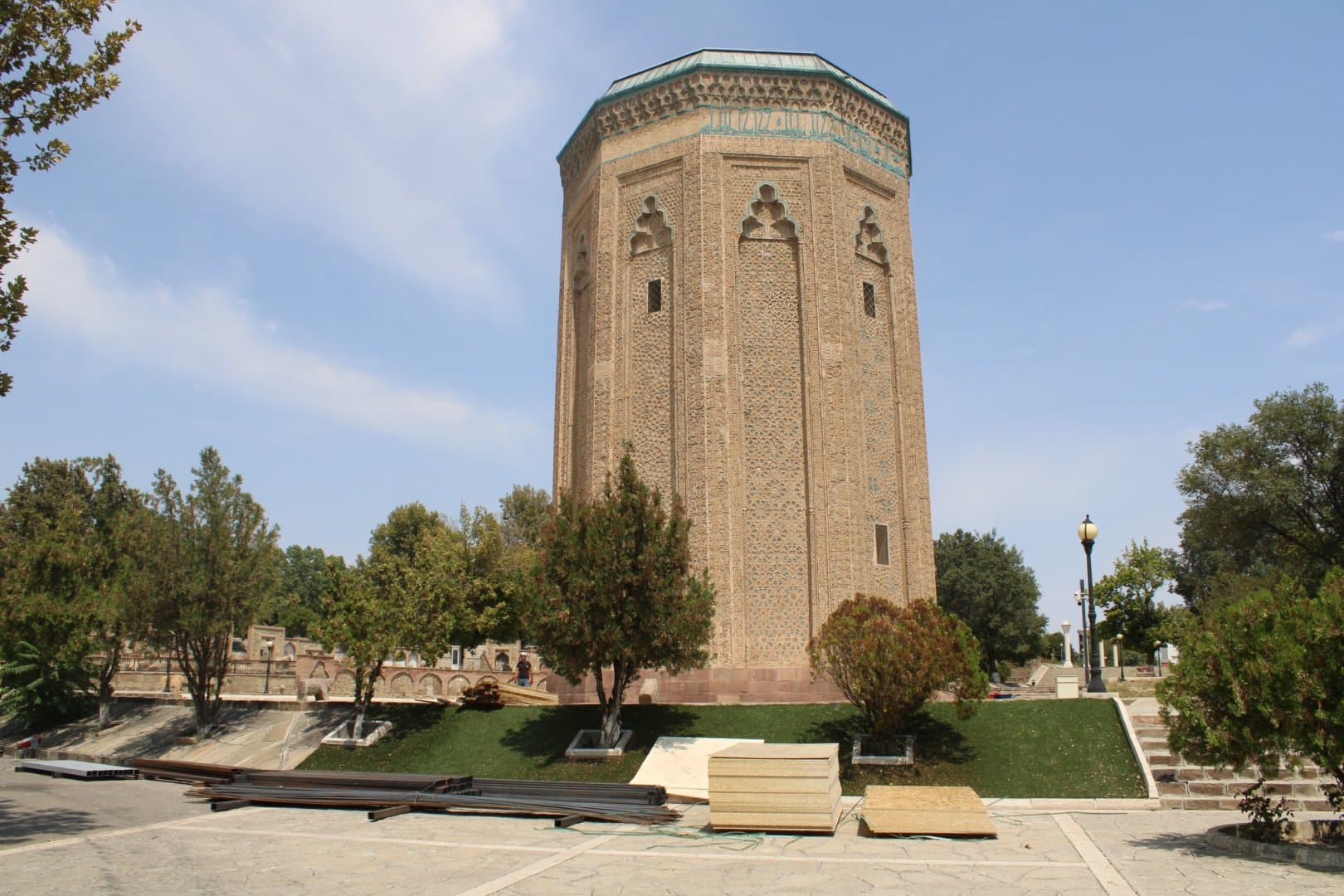 Möminə Xatun türbəsinin bərpası işlərinə başlanılıb