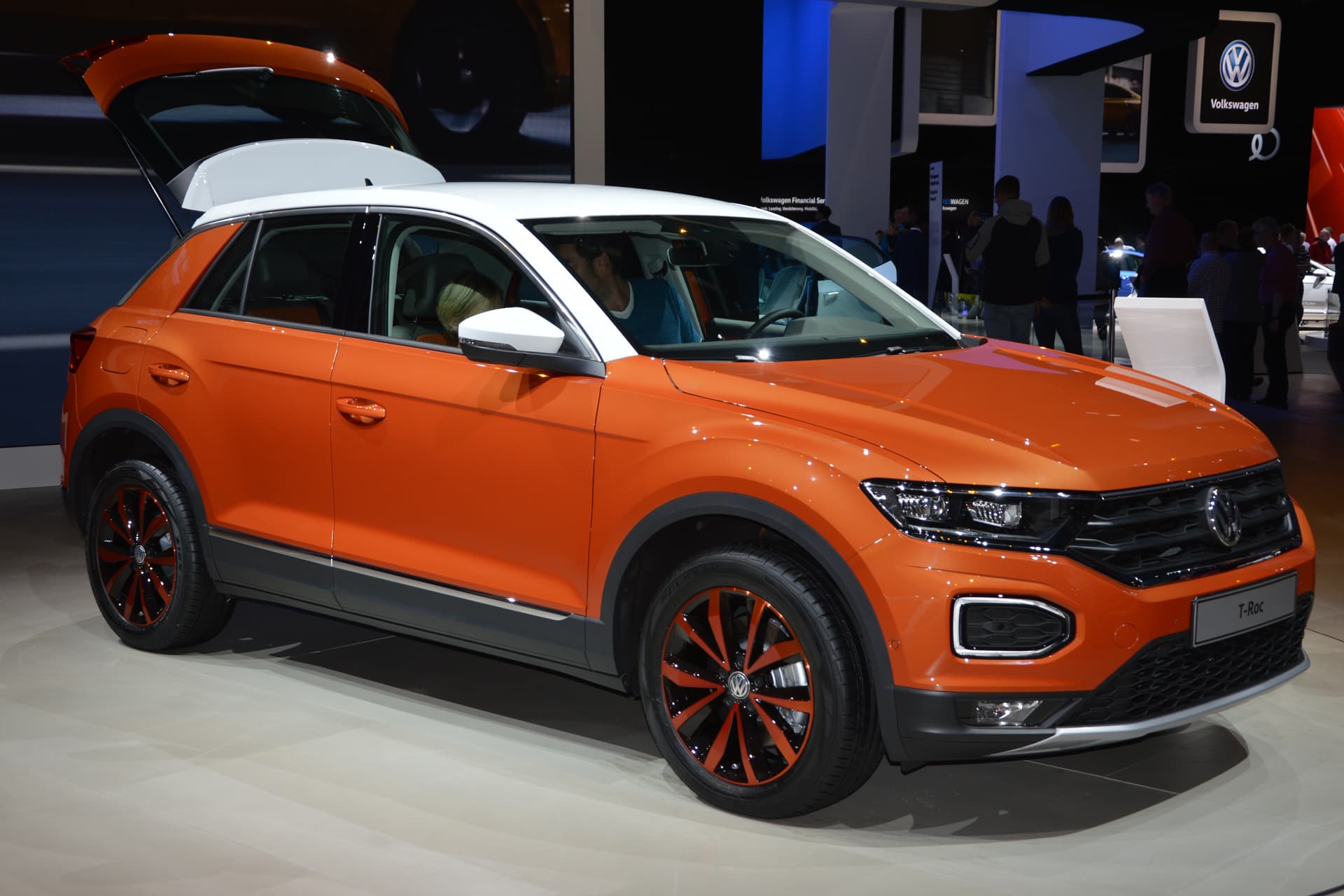 Volkswagen yenilənmiş T-Roc modelinin dünya premyerasını Münhendə keçirəcək