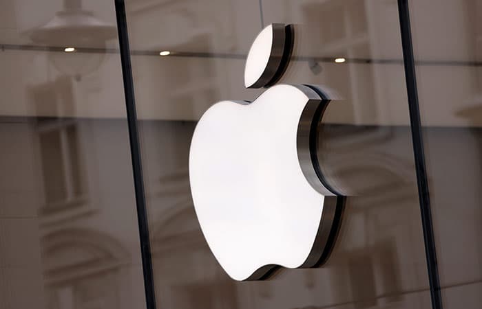Apple ABŞ-a əlavə 100 milyard dollar investisiya edəcək