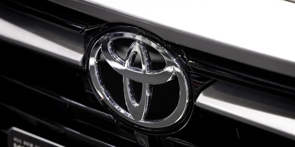 Toyota-nın xalis mənfəəti birinci rübdə 37% azalıb