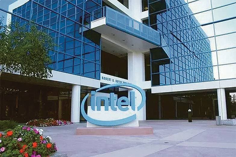 ABŞ hökuməti Intel-də 10% pay almağı müzakirə edir – Səhmlər 4% ucuzlaşıb