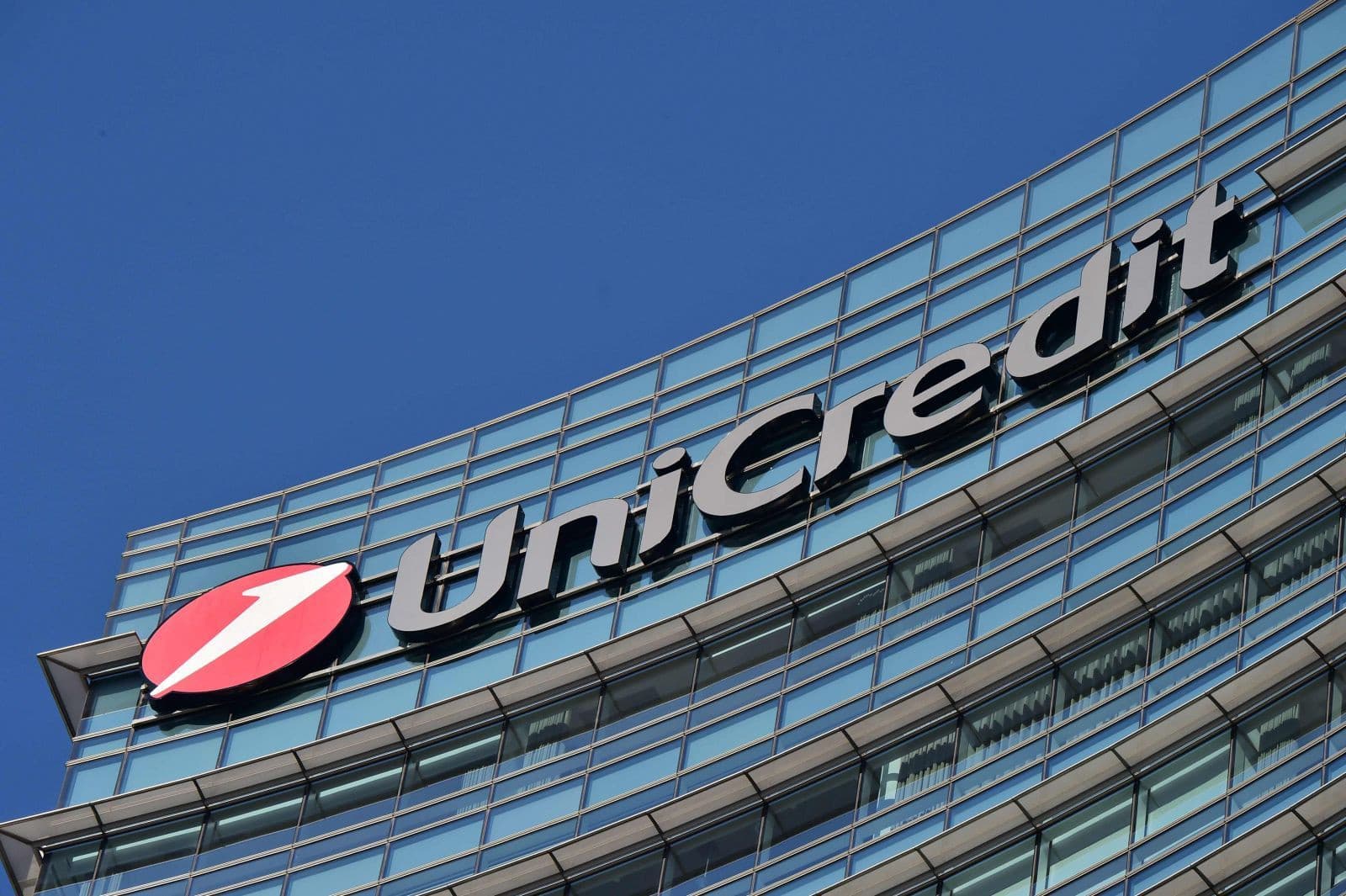 UniCredit Commerzbank-dakı payını 26%-ə çatdırdı