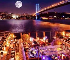 İstanbul üçün “Boğazın İşıqları Altında Sehrli Gecələr” tur paketi təqdim edilib