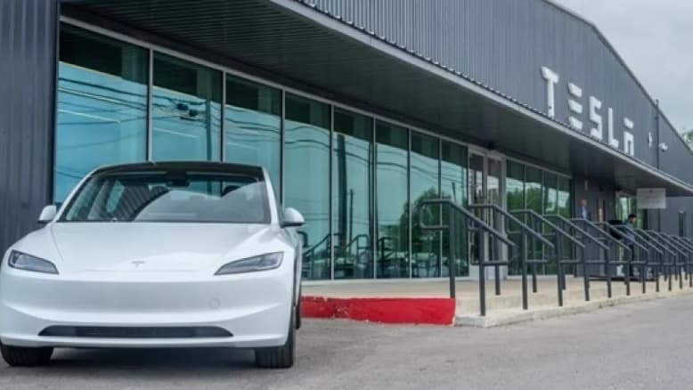 Tesla satışları Avropada azalır, Çinli BYD bazarda liderliyə yüksəlir