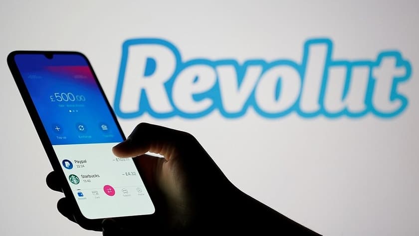 Revolut işçiləri səhmlərini satışa çıxardı – Startapın dəyəri 75 milyard dollar