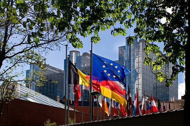 Avropa Komissiyası Mercosur və Meksika ilə ticarət sazişlərini təsdiqləməyi təklif etdi