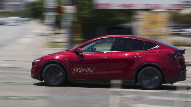 Tesla Robotaxi Proqramını Geniş İctimaiyyətə Açdı – Model Y ilə Avtonom Səyahət
