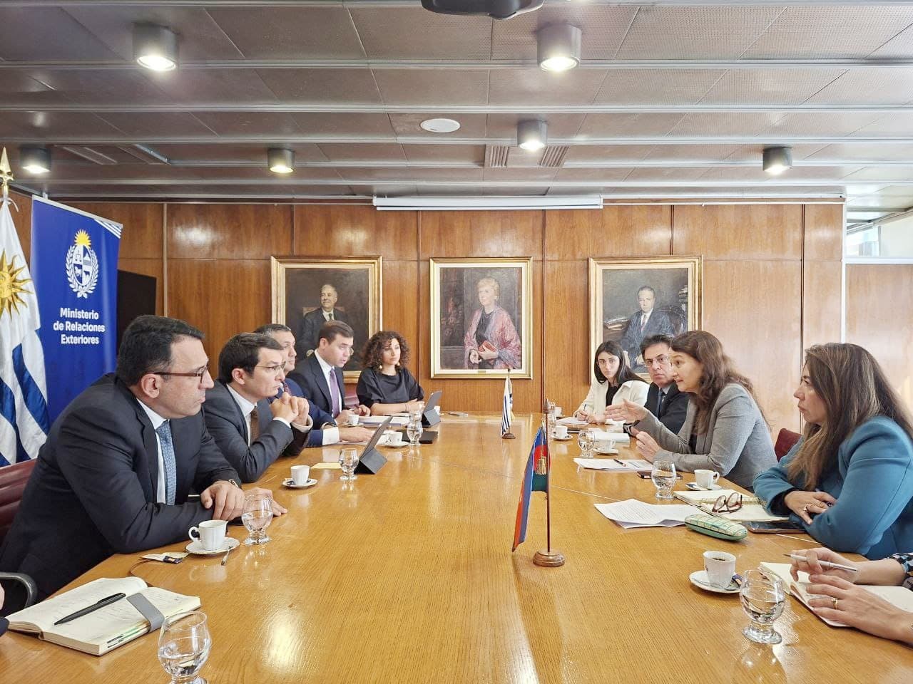 İqtisadiyyat nazirinin birinci müavini Uruqvaya səfər edib
