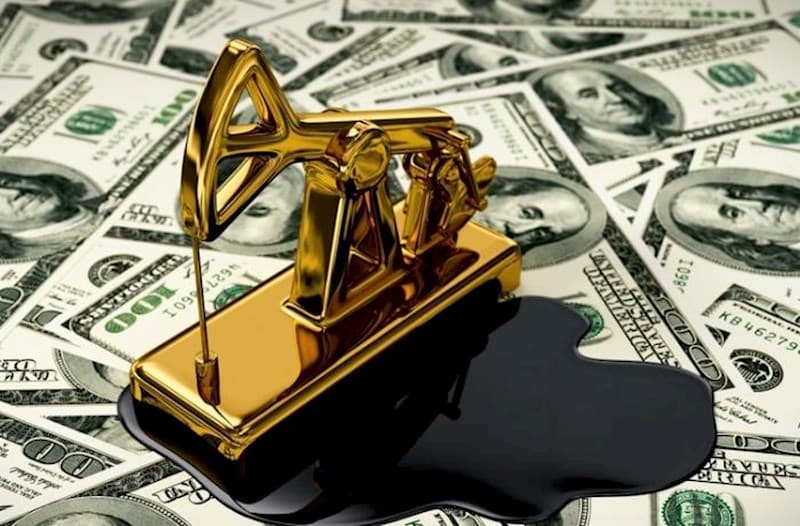 Neft 2% Bahalaşdı – Trampın Sanksiyaları və OPEC+ Qərarı Bazarları Qarışdırdı