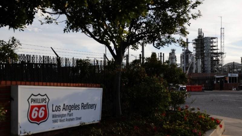 Phillips 66 Cenovus Energy-dən 1,4 milyard dollarlıq neft emalı payını alır