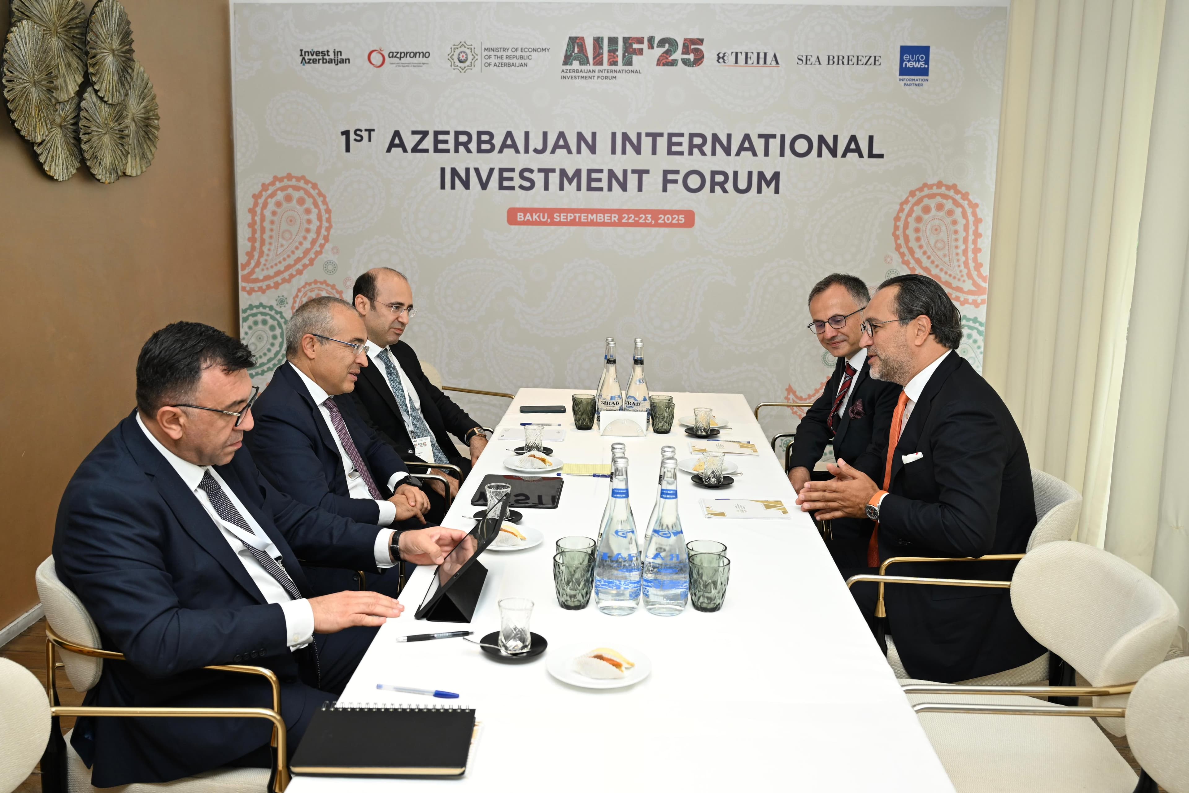 Azərbaycan və Türkiyə arasında iqtisadi əməkdaşlığın perspektivləri müzakirə olunub