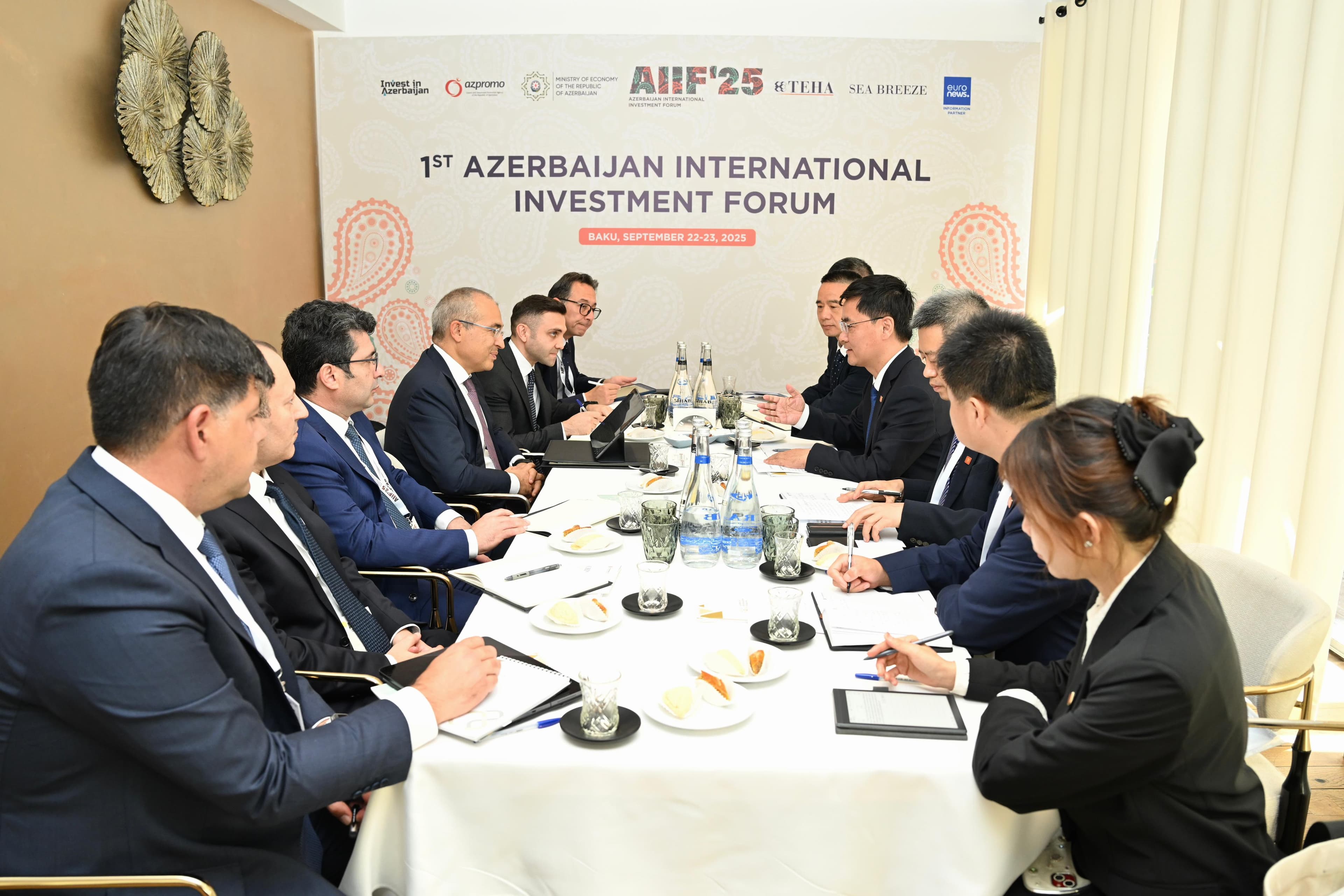 Çinin “Datang Overseas Investment Co” şirkətinin prezidenti ilə görüş keçirilib